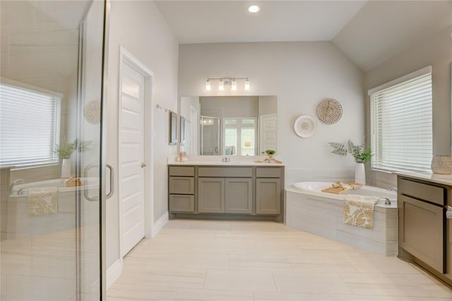 9811 Faulkner Trail, Iowa Colony, TX 77583