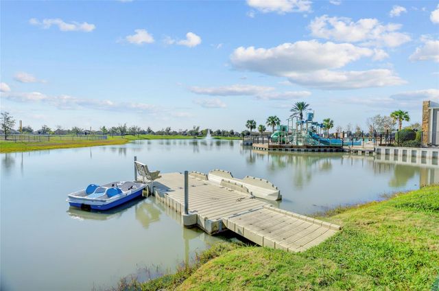 9811 Faulkner Trail, Iowa Colony, TX 77583