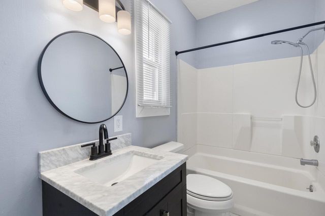 3867 E Pulaski AVENUE, Cudahy, WI 53110