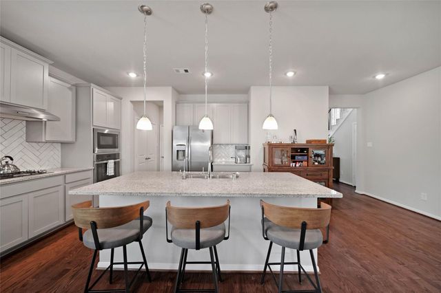 3715 Handel Drive, Rosharon, TX 77583