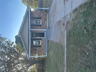 2418 S 16th Street, Chickasha, OK 73018