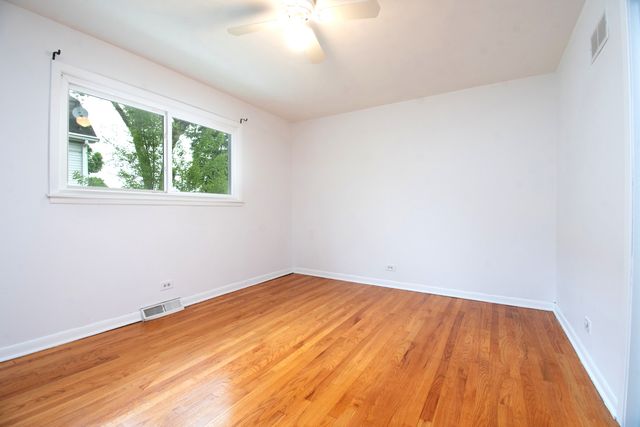 4145 Madison Avenue, Brookfield, IL 60513