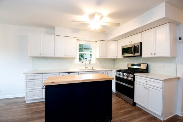 4145 Madison Avenue, Brookfield, IL 60513