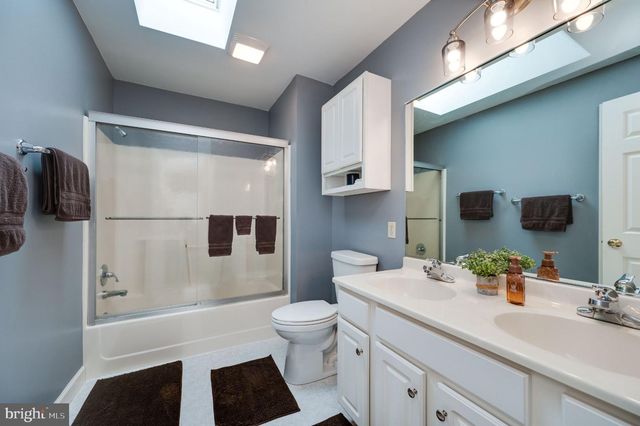 27 BROOKFIELD DR, Fleetwood, PA 19522