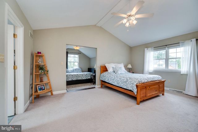 27 BROOKFIELD DR, Fleetwood, PA 19522