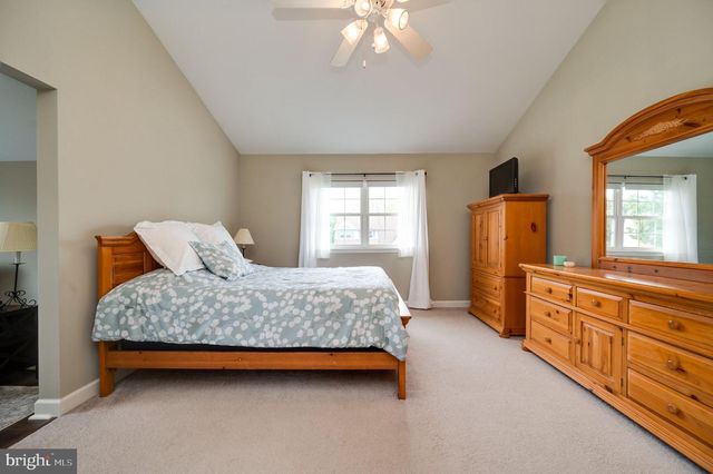 27 BROOKFIELD DR, Fleetwood, PA 19522