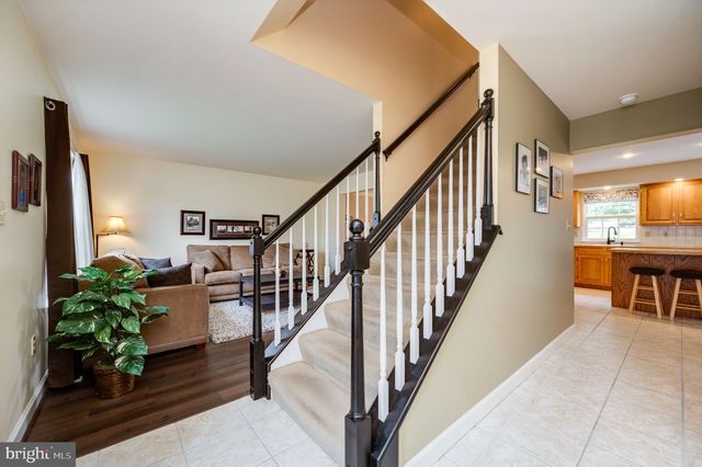 27 BROOKFIELD DR, Fleetwood, PA 19522