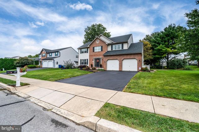 27 BROOKFIELD DR, Fleetwood, PA 19522