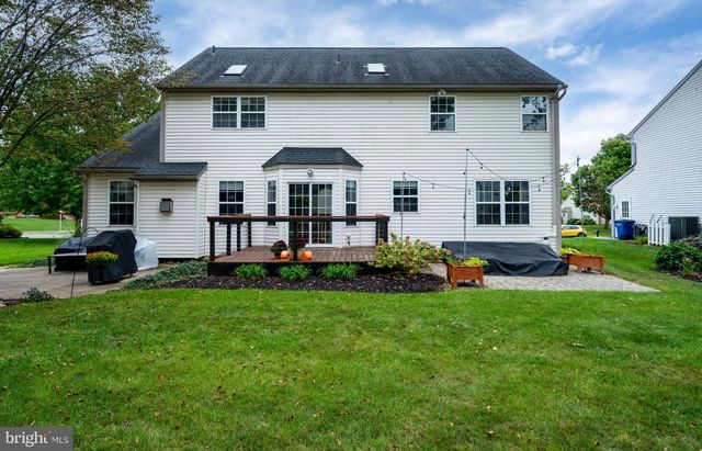 27 BROOKFIELD DR, Fleetwood, PA 19522