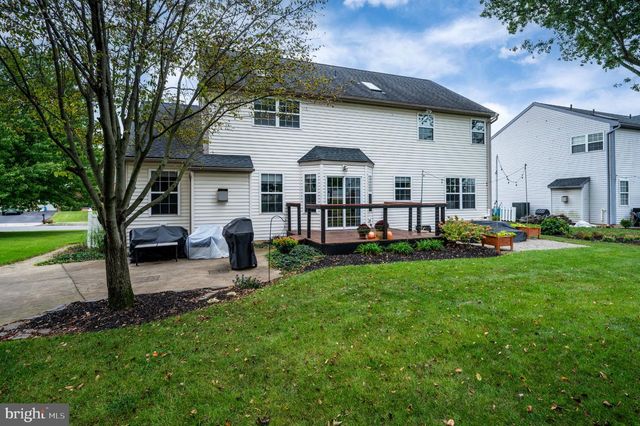 27 BROOKFIELD DR, Fleetwood, PA 19522