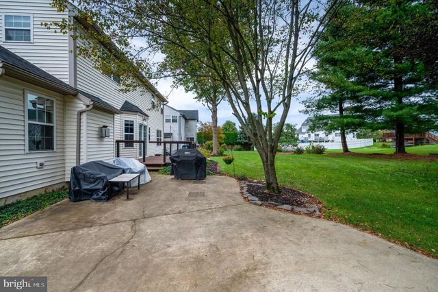 27 BROOKFIELD DR, Fleetwood, PA 19522