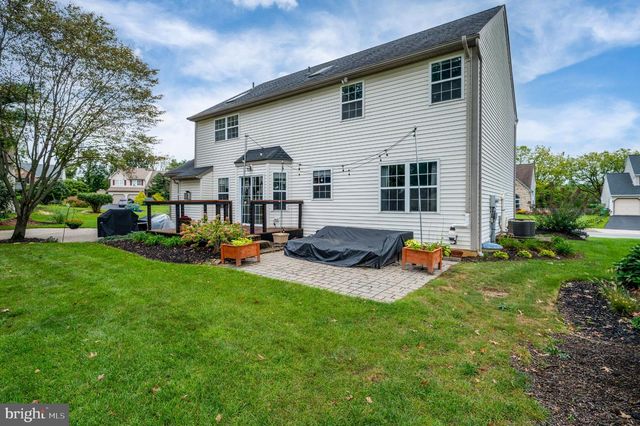 27 BROOKFIELD DR, Fleetwood, PA 19522
