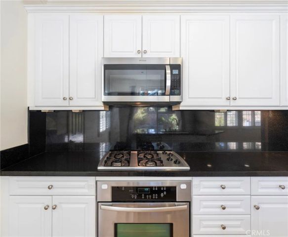 185 Pathway, Irvine, CA 92618