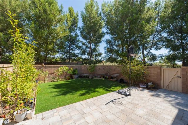 185 Pathway, Irvine, CA 92618