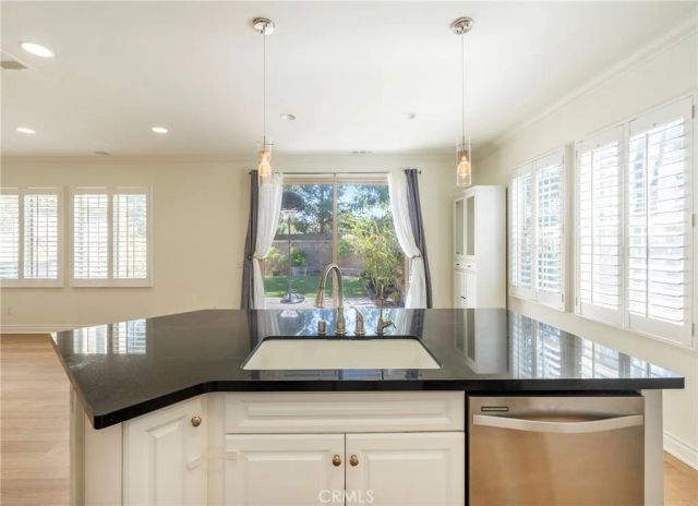 185 Pathway, Irvine, CA 92618