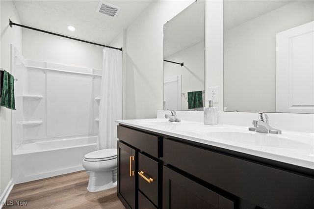 214 Leather Leaf Drive, Elyria, OH 44035