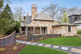 132 S Park Avenue, Hinsdale, IL 60521