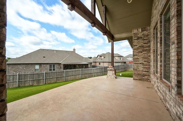 15900 Meadow Rue Lane, Edmond, OK 73013
