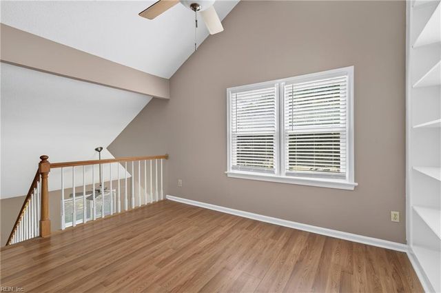 30 Hollis Wood DR, Hampton, VA 23666