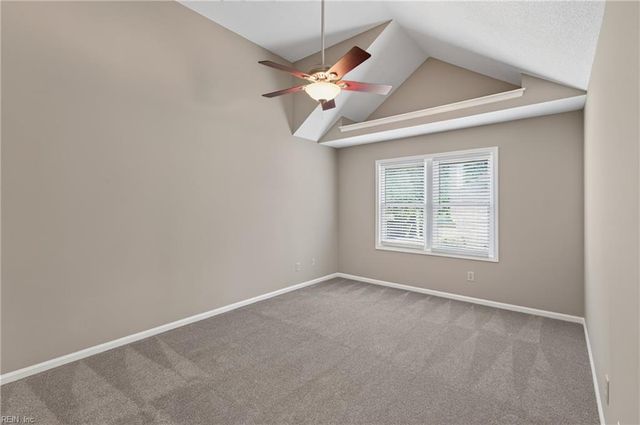 30 Hollis Wood DR, Hampton, VA 23666
