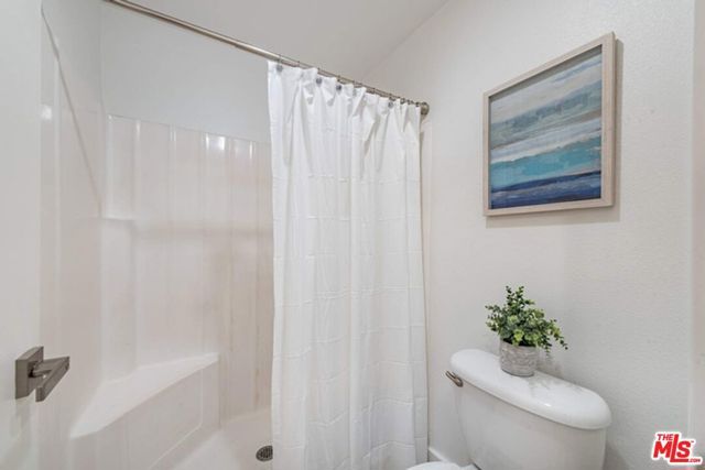 5139 Balboa Boulevard 203, Los Angeles, CA 91316