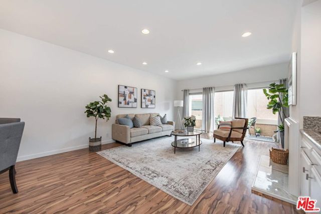 5139 Balboa Boulevard 203, Los Angeles, CA 91316