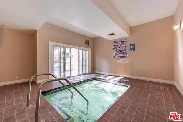 5139 Balboa Boulevard 203, Los Angeles, CA 91316