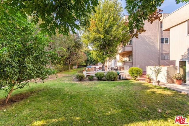 5139 Balboa Boulevard 203, Los Angeles, CA 91316