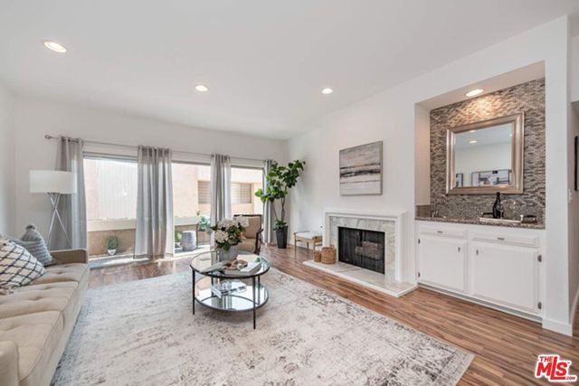 5139 Balboa Boulevard 203, Los Angeles, CA 91316