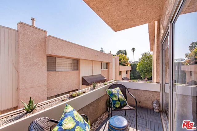 5139 Balboa Boulevard 203, Los Angeles, CA 91316