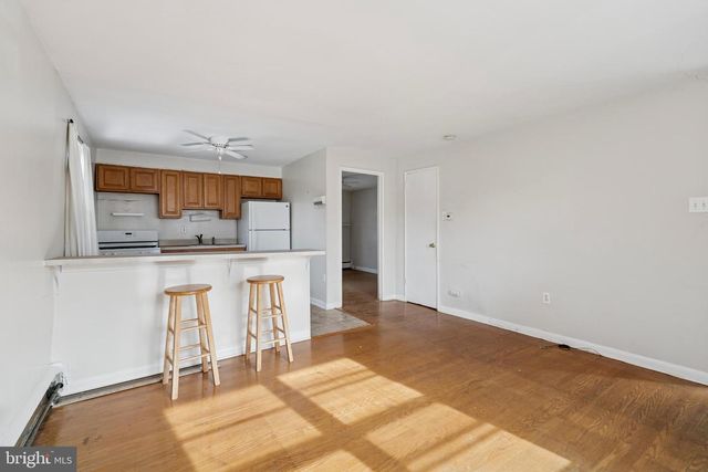 5918 HOUGHTON ST, Philadelphia, PA 19128