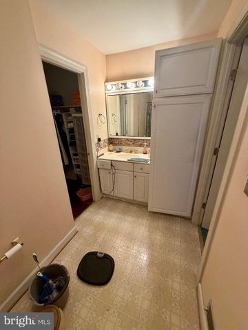 5429 WELL SPRING RD, La Plata, MD 20646