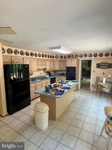 5429 WELL SPRING RD, La Plata, MD 20646
