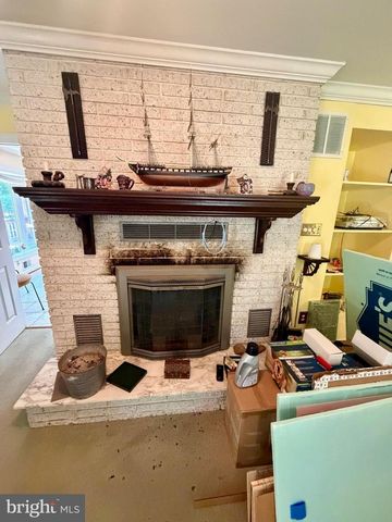 5429 WELL SPRING RD, La Plata, MD 20646