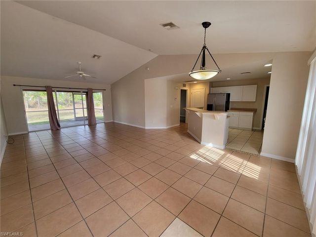 1137 Deauville ST E, Lehigh Acres, FL 33974