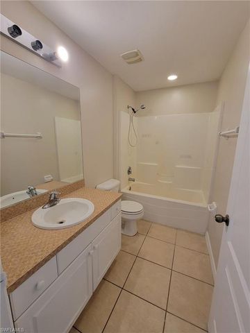 1137 Deauville ST E, Lehigh Acres, FL 33974