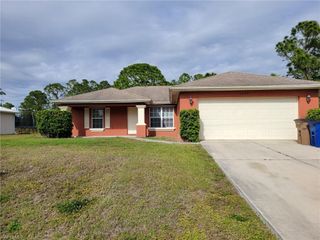 1137 Deauville ST E, Lehigh Acres, FL 33974