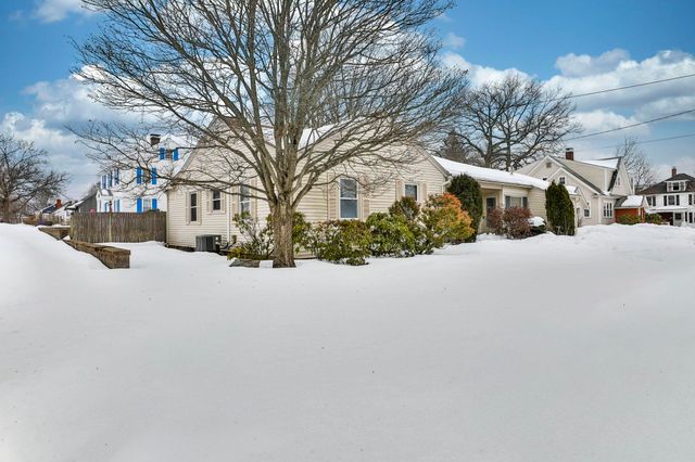 305 Blodget Street, Manchester, NH 03104