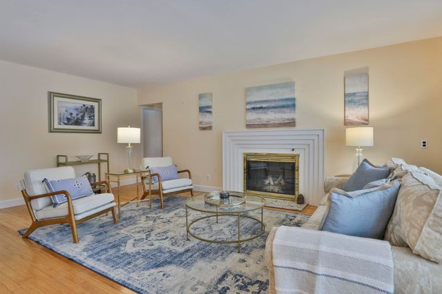 305 Blodget Street, Manchester, NH 03104