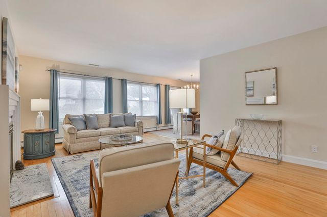 305 Blodget Street, Manchester, NH 03104