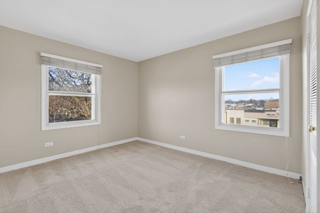 1540 Park Avenue 3D, River Forest, IL 60305