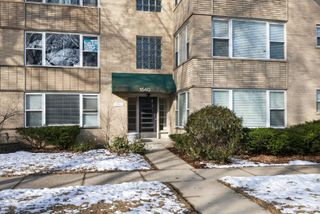 1540 Park Avenue 3D, River Forest, IL 60305