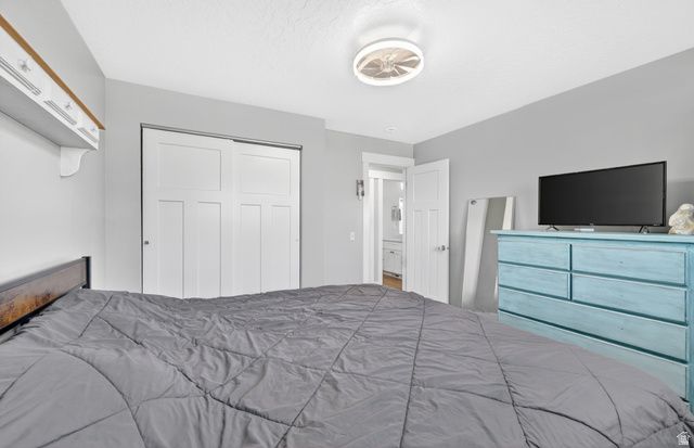 5079 S 2825 W, Roy, UT 84067