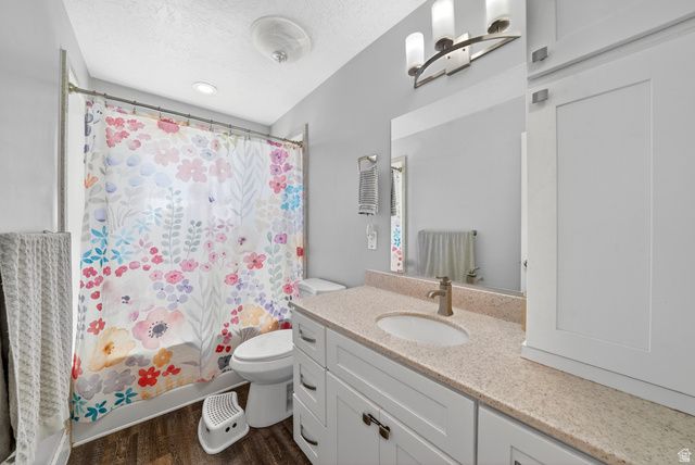 5079 S 2825 W, Roy, UT 84067