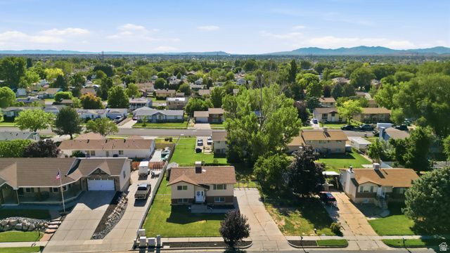 5079 S 2825 W, Roy, UT 84067