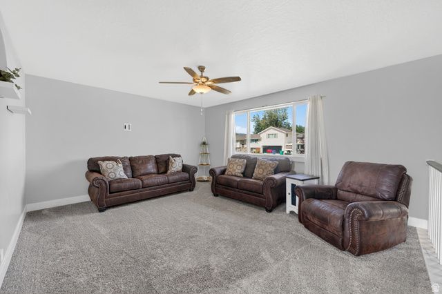 5079 S 2825 W, Roy, UT 84067