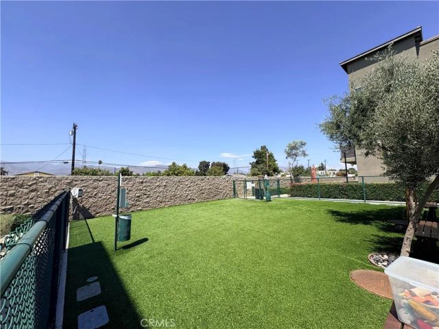 489 Rose Court E, Azusa, CA 91702