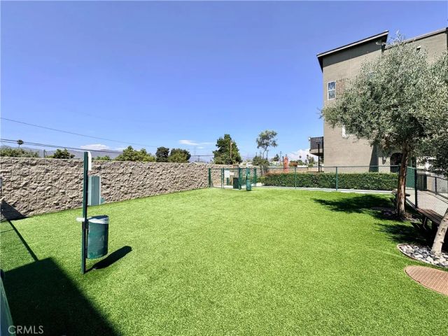 489 Rose Court E, Azusa, CA 91702