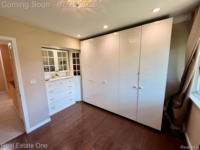 5112 Rock Run Street, West Bloomfield Charter Township, MI 48322