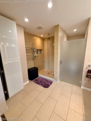 5112 Rock Run Street, West Bloomfield Charter Township, MI 48322